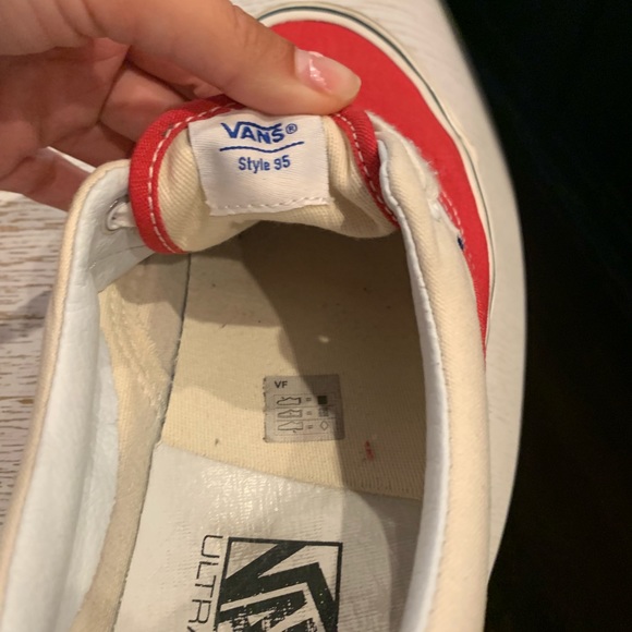 RED AND OFF WHITE VANS (ERA STYLE) - Picture 5 of 5